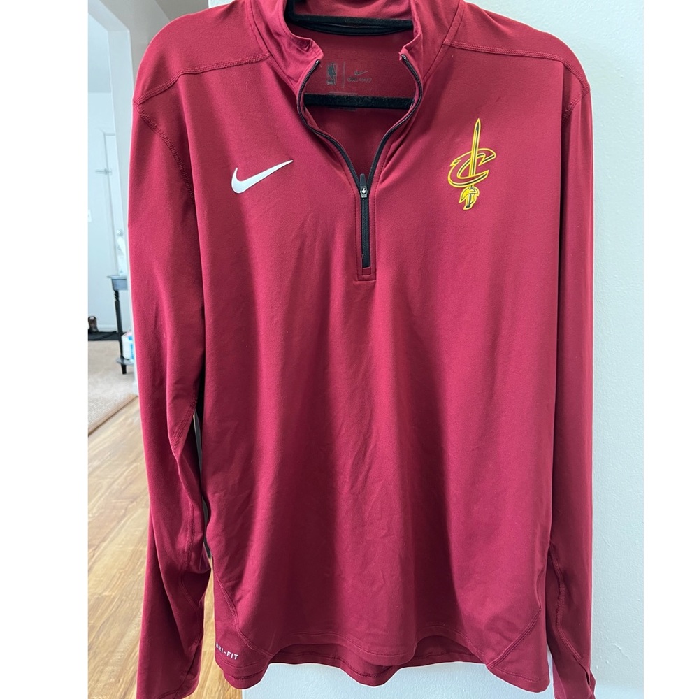 Nike Dri-Fit Men’s Cavaliers Long Sleeve